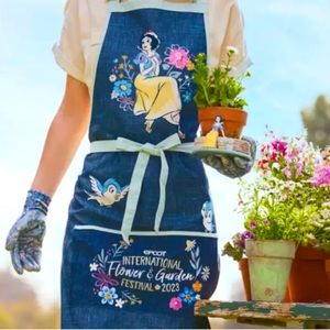 ✨ Snow White Garden Apron – EPCOT International Flower and Garden Festival ✨